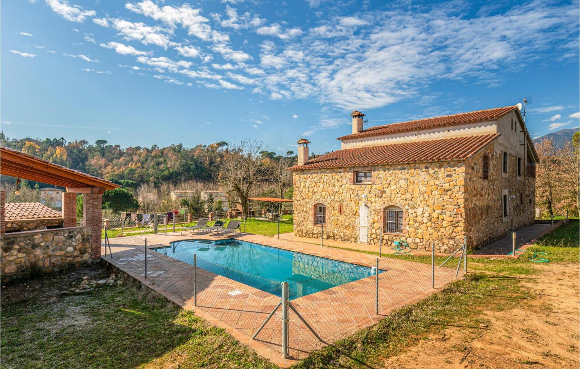 Awesome Home In Riells I Viabrea With Wifi Breda Exteriér fotografie